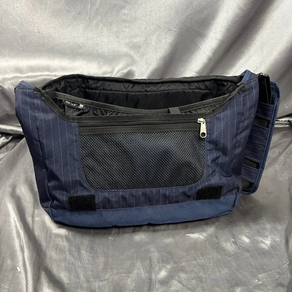 Jansport navy blue